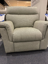 Load image into Gallery viewer, Henley
